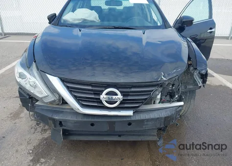 2017 Nissan Altima 2.5 Sv z USA, uszkodzony, nr VIN 1N4AL3AP7HC132911